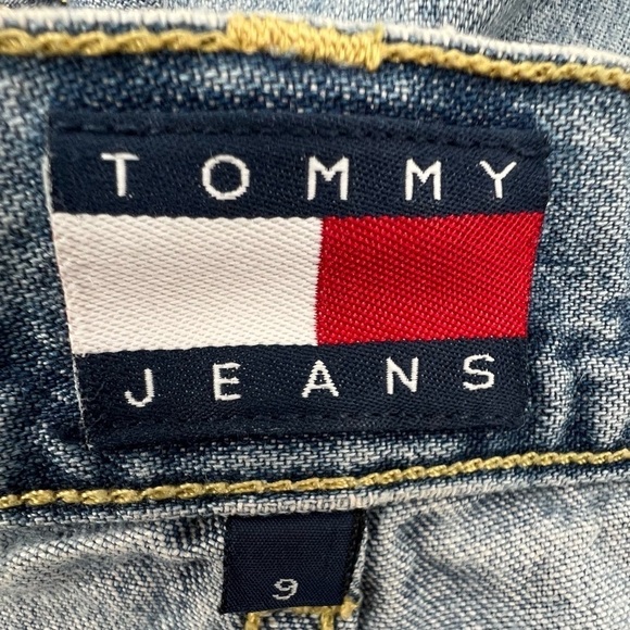 Tommy Hilfiger Jeans Denim Jean Shorts Size 9 Women’s - Picture 2 of 7